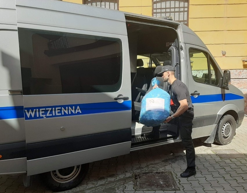 Nakrętka za życie  – więźniowie i pracownicy krakowskiego aresztu pomagają Wojtusiowi choremu na SMA
