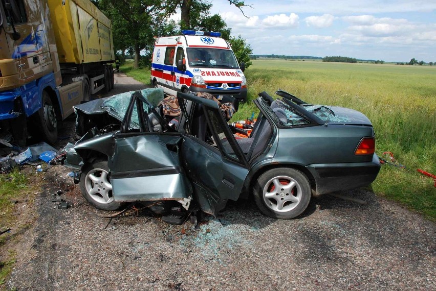 Wypadek w Krzemieniewie - 3 osoby zginęły