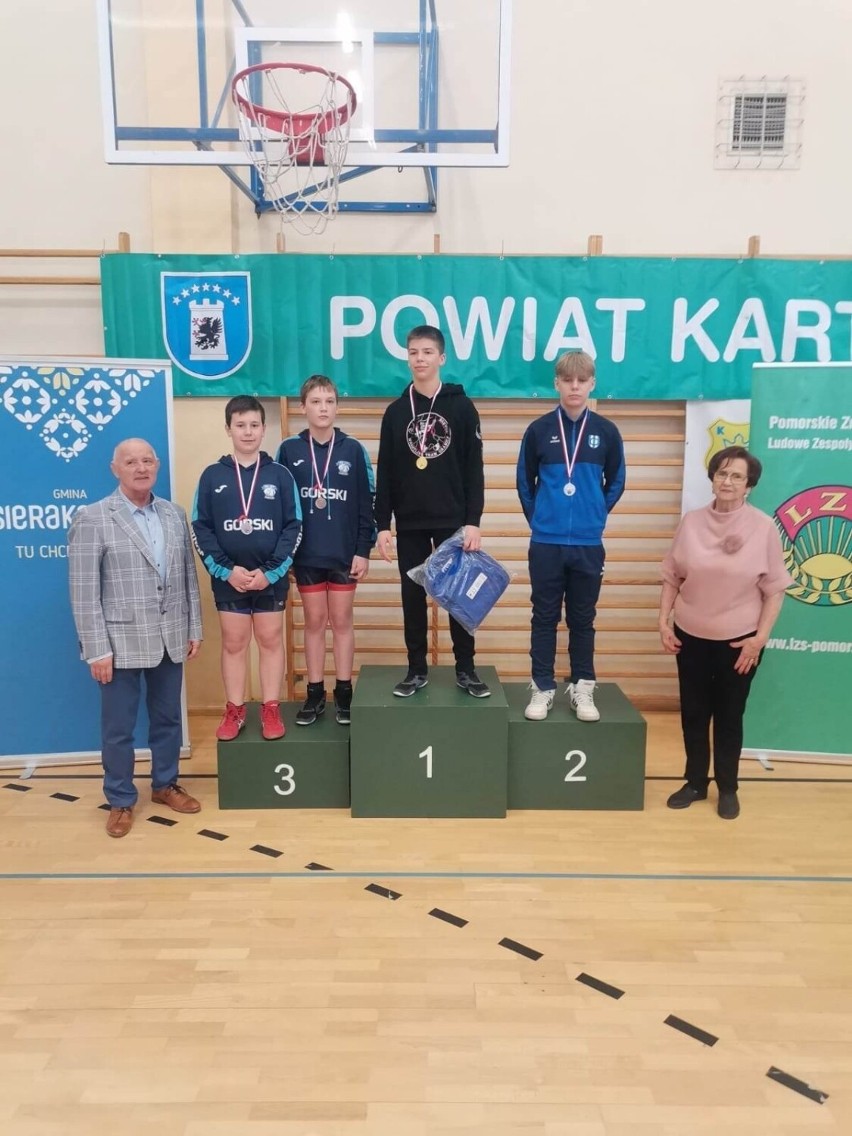 Zapaśnicy Cartusii zdobyli m.in. 6 złotych medali.