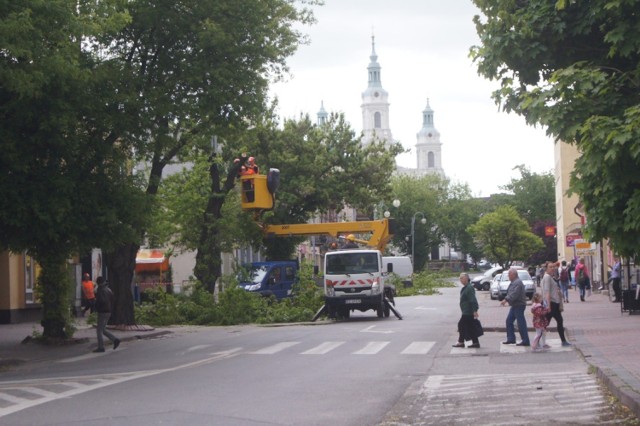 Remont ul. Reymonta w Radomsku. Wycinka drzew w centrum miasta