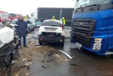 Wypadek w Rogowie Opolskim. Zderzenie trzech samochodów przy wjeździe na autostradę A4