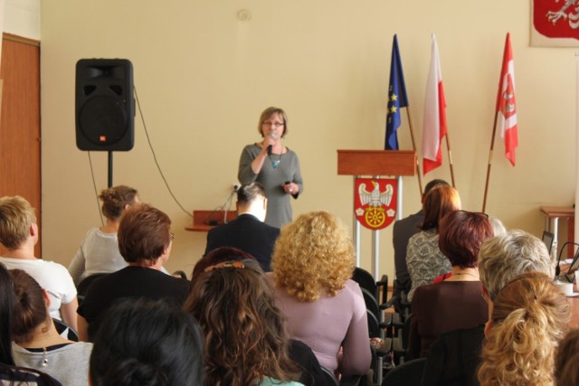 Szczepienia ochronne. Konferencja w starostwie