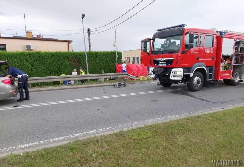 Wypadek w Krapkowicach. Kierowca skody potrącił rowerzystę, który zmarł mimo podjętej reanimacji