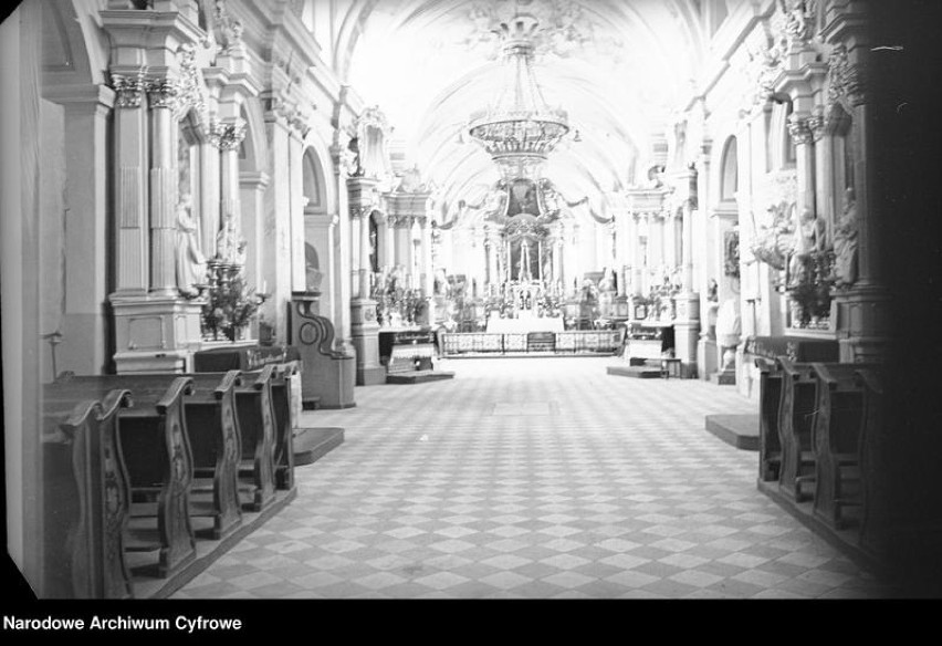 Wnętrze kościoła Zwiastowania Najświętszej Maryi Panny, 1939...