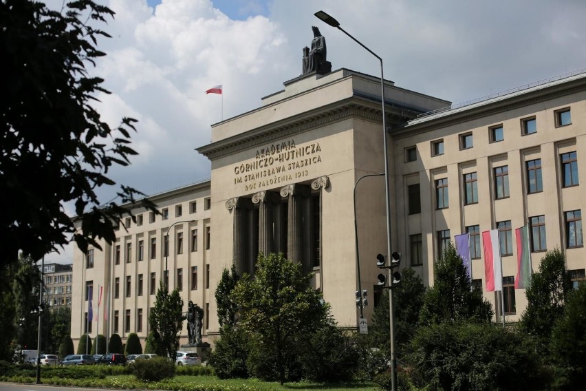 Badanie. Zawodowe losy absolwentów AGH tuż po studiach. Tylko pozazdrościć...