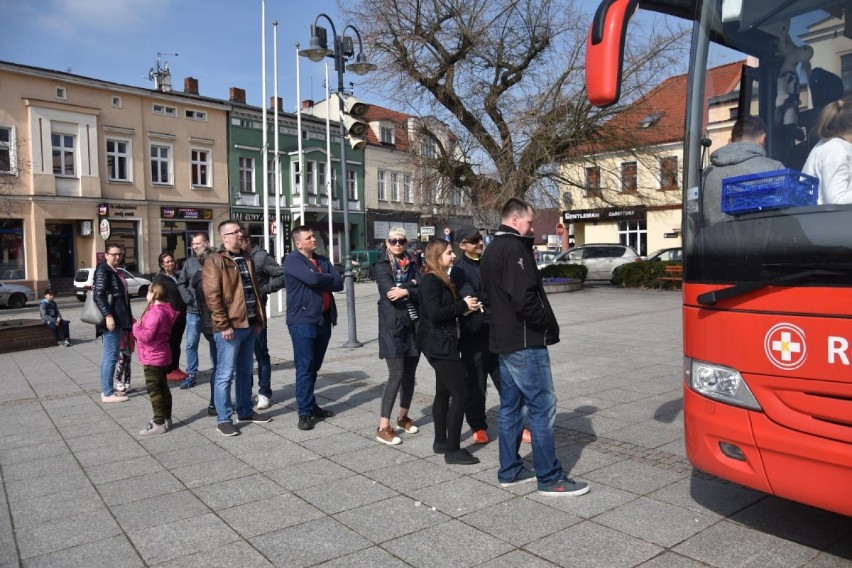 Wielu mieszkańców powiatu oddało dziś krew na wągrowieckim Rynku 