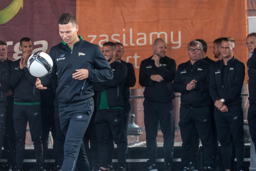 Oficjalnie: Lechia Gdańsk wypożyczyła Michała Maka