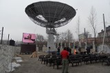 Częstochowa: Ogromny radioteleskop stanął w centrum miasta [FILM, FOTO]