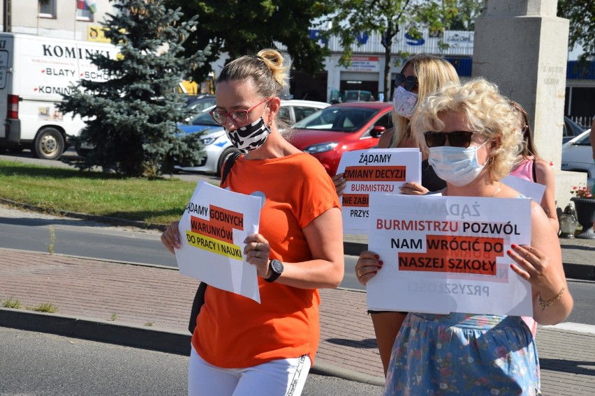 "Trójka" znów zablokowała rondo w Żninie. Społeczność szkoły...