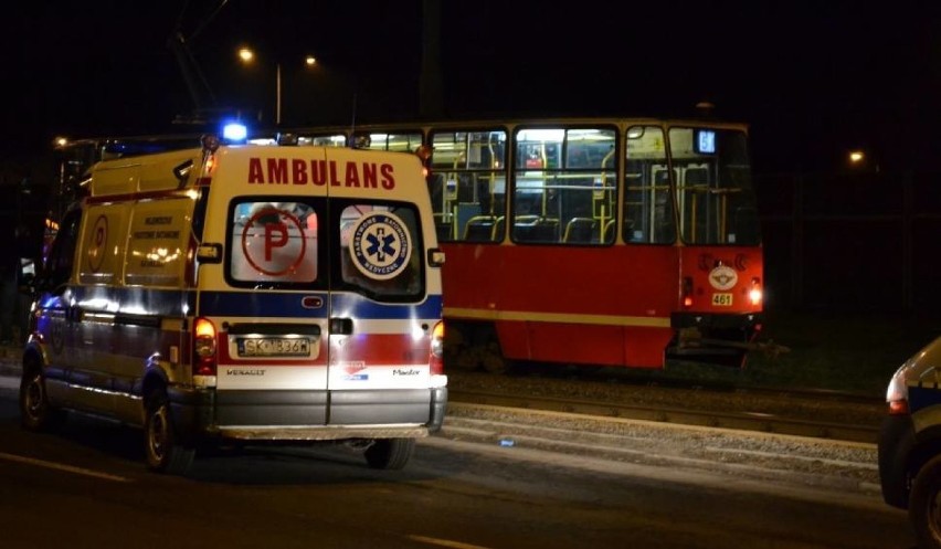 Tragiczny wypadek w Zabrzu. 32-latek wpadł pod tramwaj linii 5, zginał na miejscu