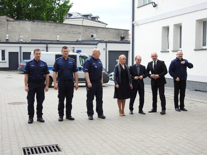 Łomża. Gminy ufundowały rowery dla policji.  Będzie więcej patroli rowerowych