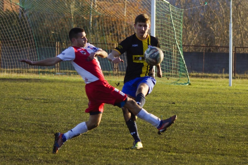 Orlęta Aleksandrów Kujawski - Unia/Drobex Solec Kujawski 0:2 w 6. kolejce 4 ligi [zdjęcia]