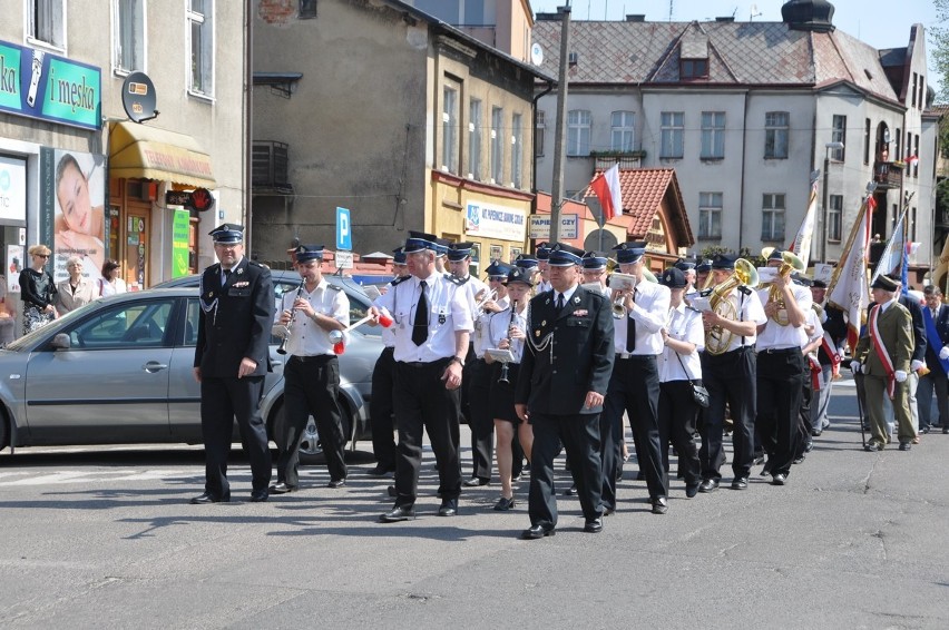 Święto Konstytucji 3 Maja w Kartuzach. Kolegiata z brązu dla turystów i biskupa Szlagi - zdjęcia