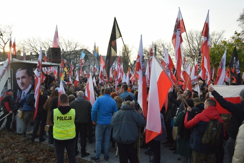 Władze i policja nie są winne marszu z 11 listopada 2021 r....