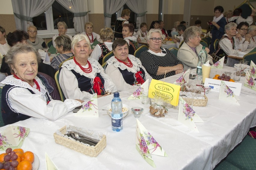 Gospodynie z gminy Klucze podtrzymują regionalne tradycje