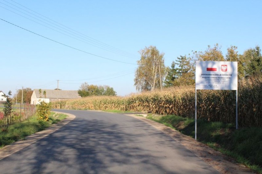 Droga Sadłowo-Stępowo w gminie Rypin już po remoncie. Połowę kosztów pokrył Fundusz Dróg Samorządowych