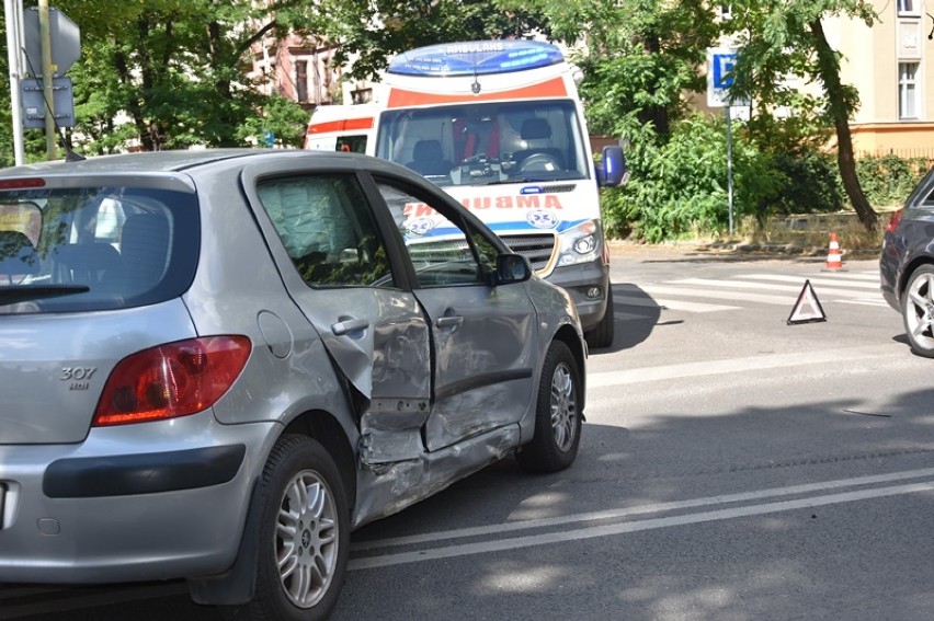 Wypadek na ulicy Kościuszki w Legnicy [ZDJĘCIA]