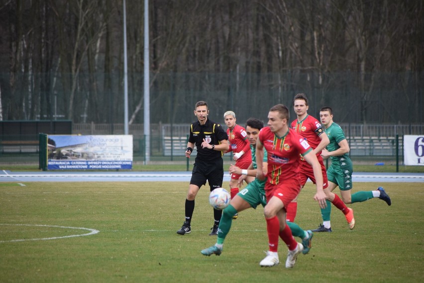 Warta Sieradz - Lechia Tomaszów. Tak kibice obu drużyn...