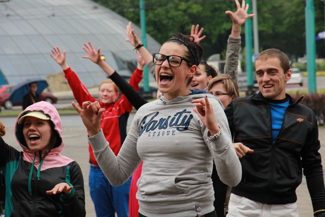 Pierwszy w Katowicach flashmob w stylu fitness, czyli ulubionej ...