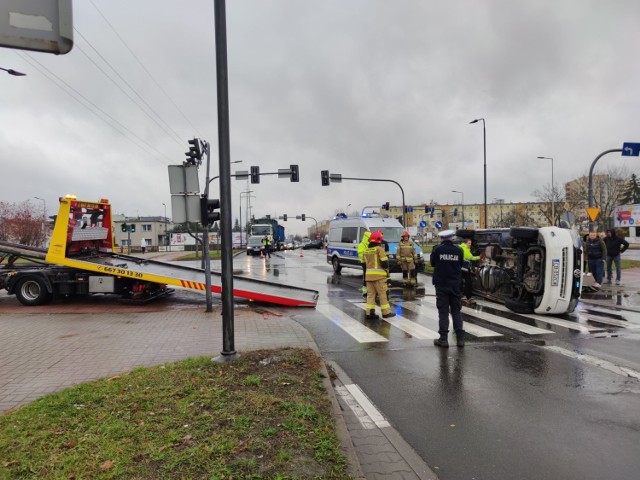 Do wypadku doszło w czwartek, 4 listopada, krótko po godzinie 12.00.