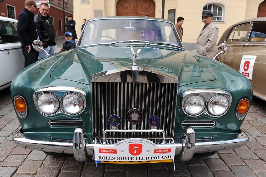 Rolls Royce'y i Bentley'e na Starym Rynku w Poznaniu [ZDJĘCIA, WIDEO]