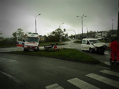 Wypadek karetki w Jankowicach k. Rybnika