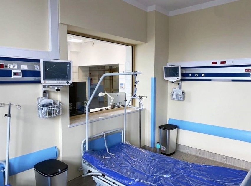 Szpital tymczasowy dla chorych na COVID-19 w Radomiu. Totalizator dostarczył łóżka i sprzęt medyczny