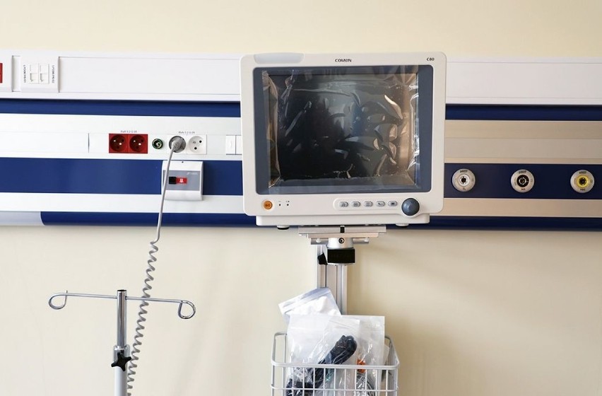Szpital tymczasowy dla chorych na COVID-19 w Radomiu. Totalizator dostarczył łóżka i sprzęt medyczny