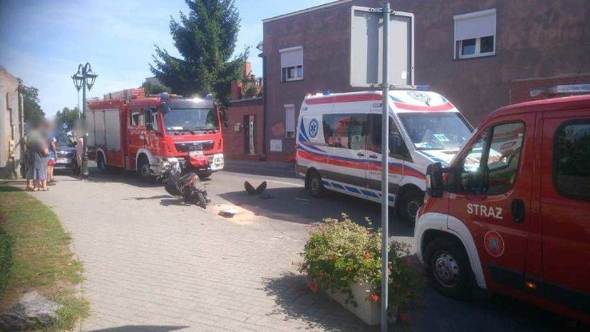 Wypadek w Skokach. Motorowerzysta trafił do szpitala
