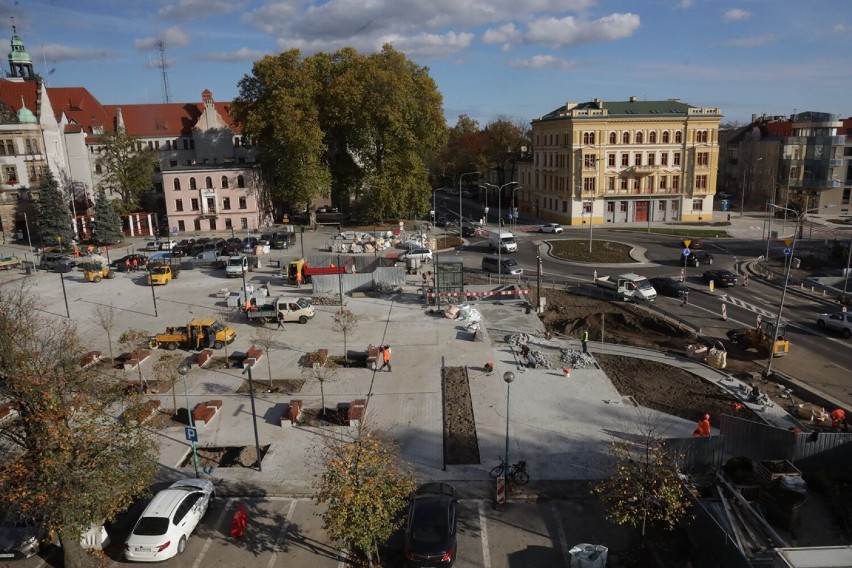 Legnica: Przebudowa Placu Słowiańskiego na finiszu, zobaczcie aktualne zdjęcia
