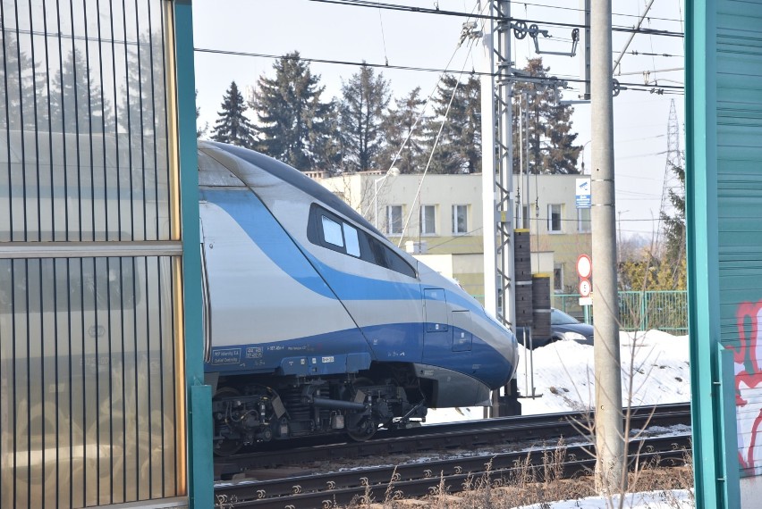 Malbork. Tragedia na torach koło ulicy de Gaulle'a. Mężczyzna zginął pod kołami pendolino