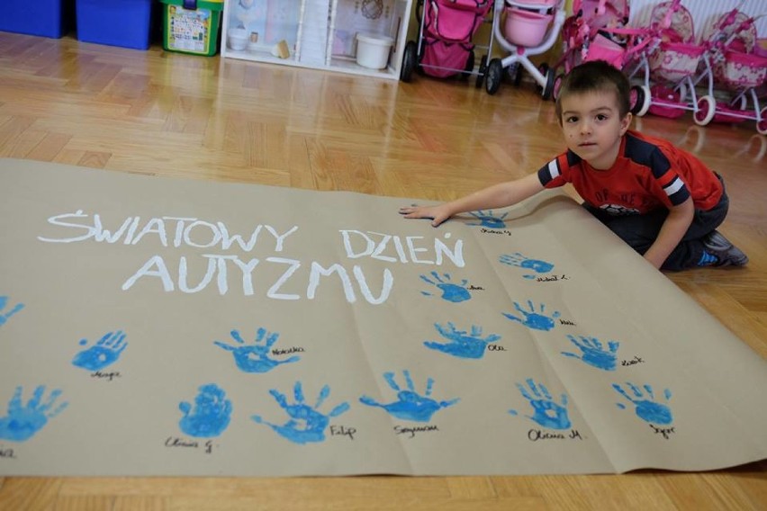 Światowy Dzień Autyzmu w darłowskim przedszkolu [ZDJĘCIA]