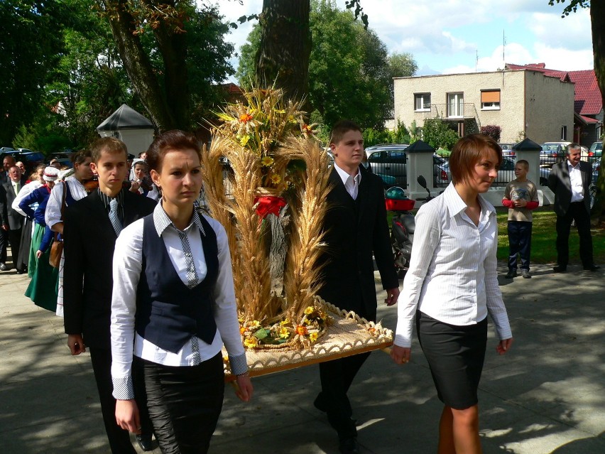 GIZAŁKI - Wojewoda obiecał, ale do Gizałek nie przyjechał - zobacz zdjęcia  z powiatowego święta plonów