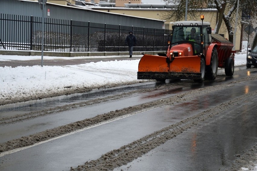 Nareszcie sypnęło śniegiem i mamy prawdziwą zimę w Stalowej...