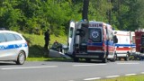 Wypadek między Słubicami, a Cybinką. Volkswagen uderzył w drzewo, pięć osób w szpitalu [ZDJĘCIA]