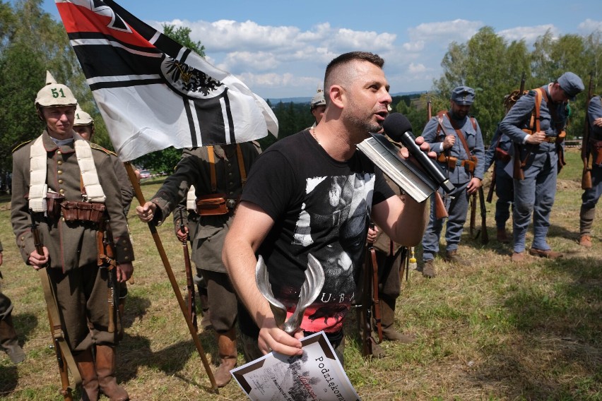 Rekonstrukcja historycznej bitwy na Klarowcu czyli Górze Rogowskiej. Tak walczono podczas I wojny światowej [ZDJĘCIA]