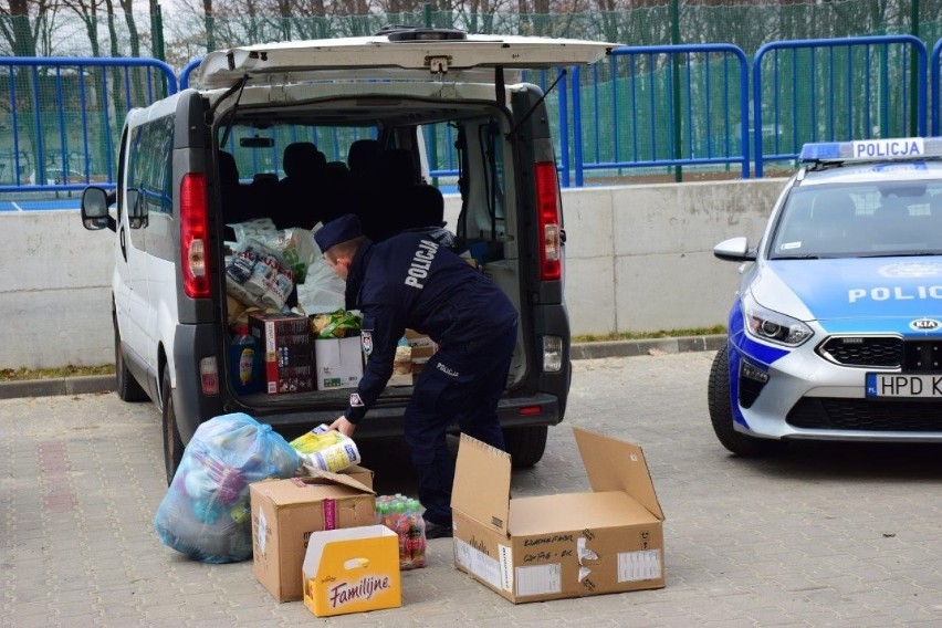 Kraśnicka policja współpracuje ze starostą. Wspólnie wspierają akcję pomocy dla Ukrainy
