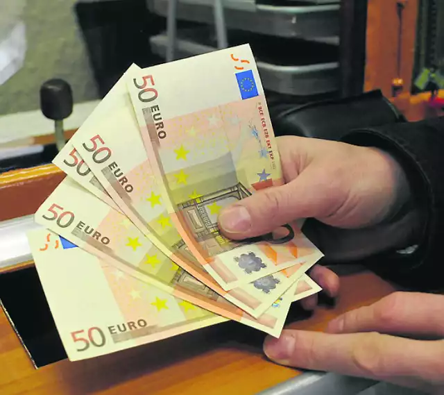 Drukował fałszywe banknoty Euro i puścił je w obieg w kantorze. Teraz siedzi za kratami