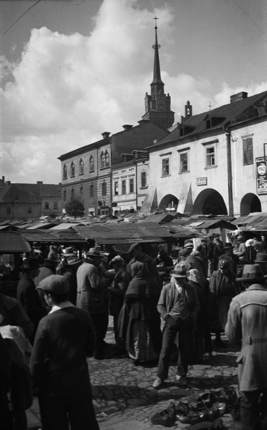 Zniszczenia wojenne ominęły Tarnów. 100 lat temu, po I...