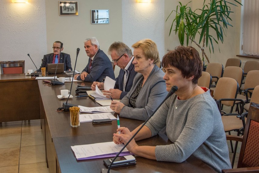 Radomsko: O budżecie powiatu na 2018 rok na posiedzeniu...
