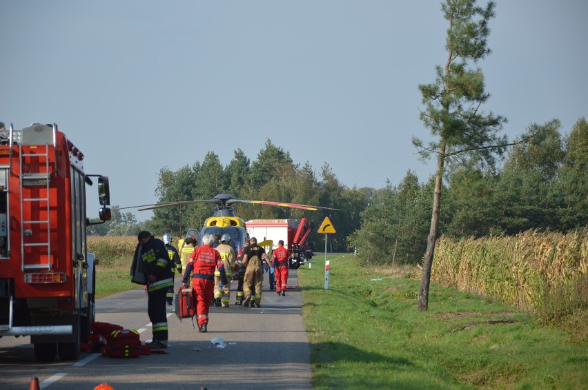 Wypadek pod Bolimowem. Zablokowany pas ruchu w kierunku Sochaczewa. Jeden z kierujących bez uprawnień [ZDJĘCIA]