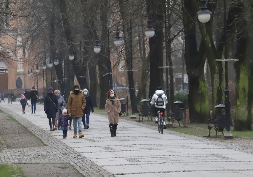 Ciepłe świąteczne popołudnie radomianie spędzili na...