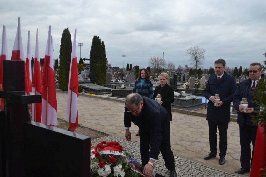 Suwałki. W mieście uczczono rocznicę tragedii w Smoleńsku [ZDJĘCIA]