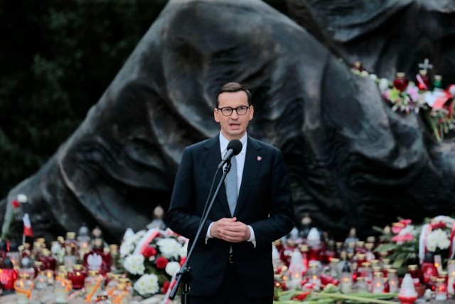 Premier Mateusz Morawiecki podczas obchodów 78. rocznicy Powstania Warszawskiego.