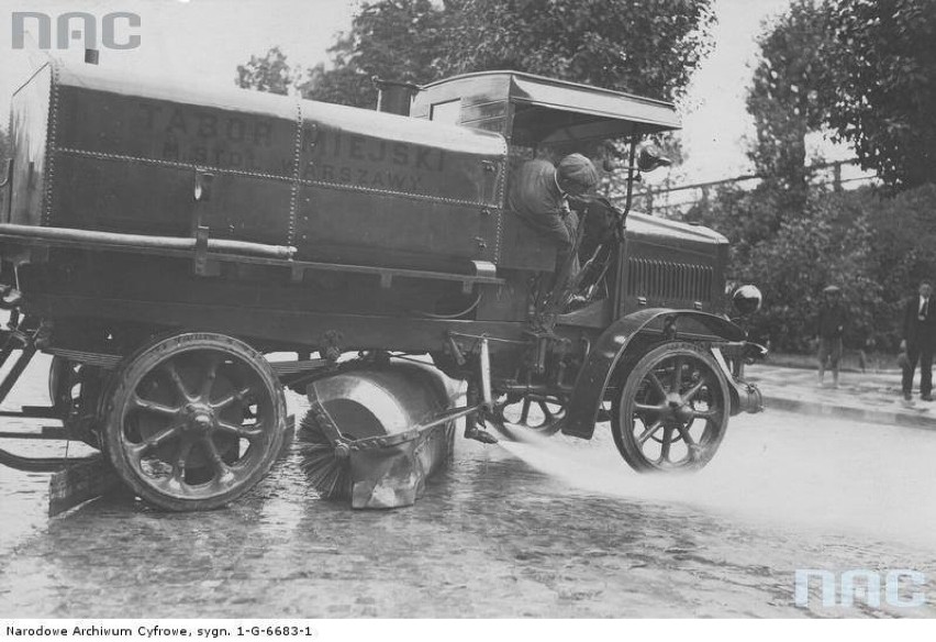 Samochód czyszczący, Warszawa, 1925 rok