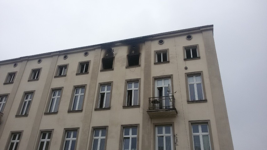 Sosnowiec: Pożar w kamienicy przy Targowej. Ewakuowano 15 osób