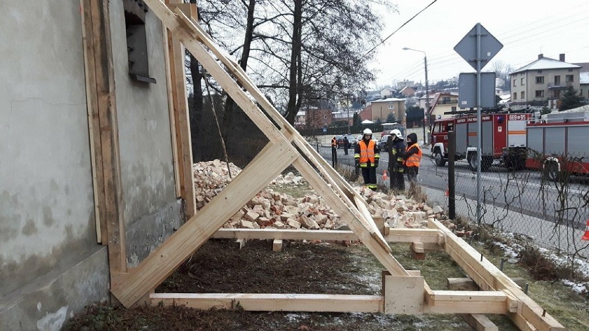 Zdjęcia z katastrofy budowlanej w Połomi