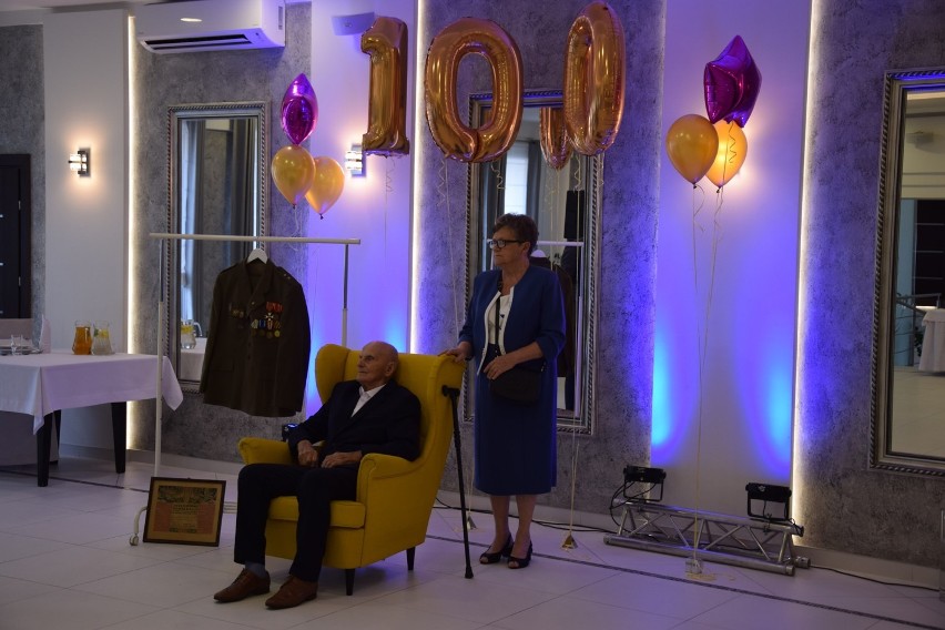 Pan Henryk Szewczyk ma dziś 100. urodziny! Życzmy jubilatowi dużo zdrówka