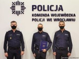 Policjant z Głogowa odebrał gratulacje od komendanta wojewódzkiego 