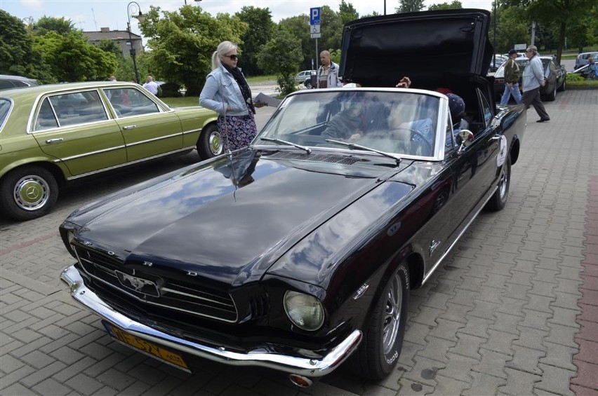 Wystawa starych samochodów w Piotrkowie 2018